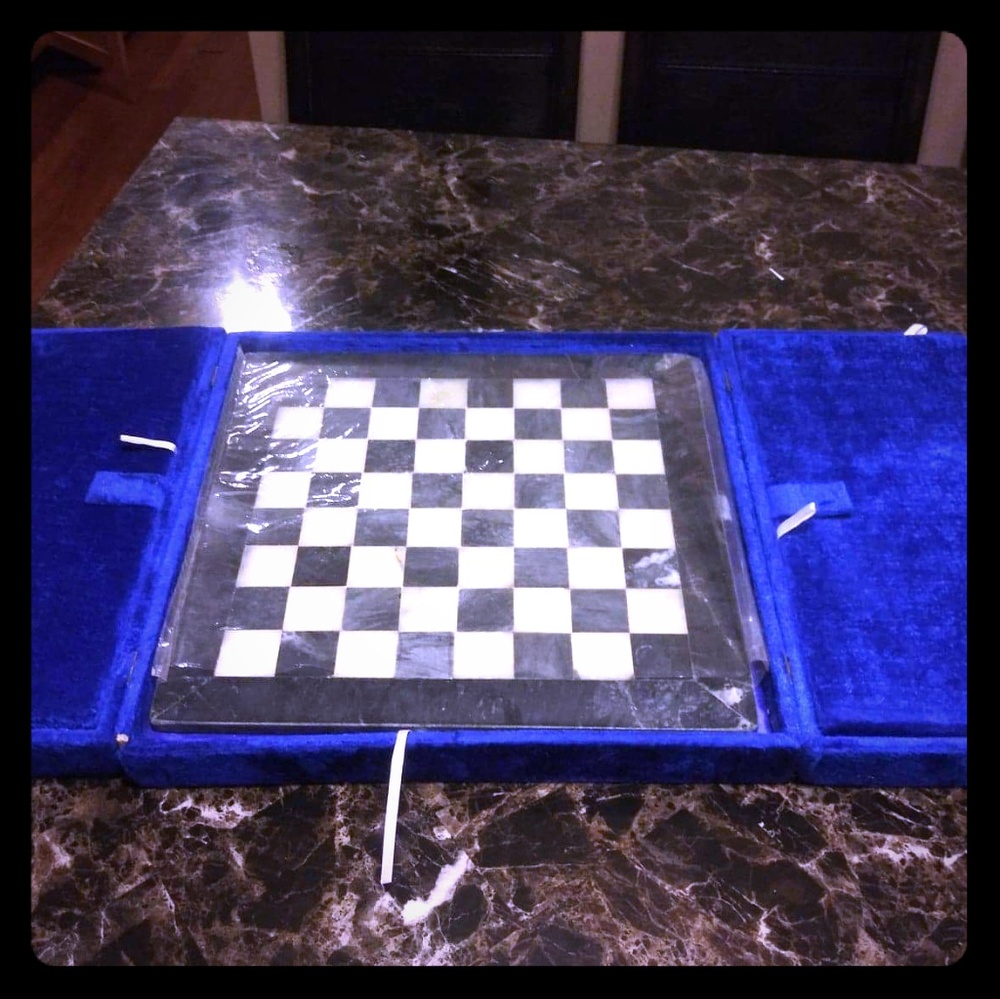 Marble Chess Set w/case
